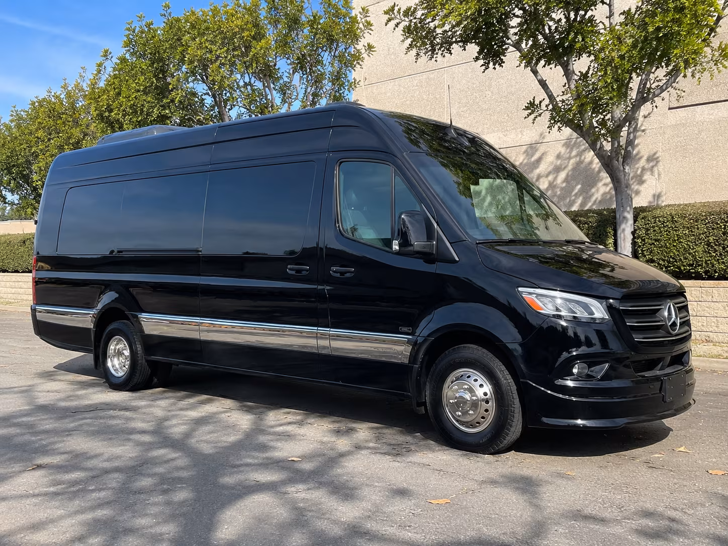 find the perfect transportation for your next corporate event 4
