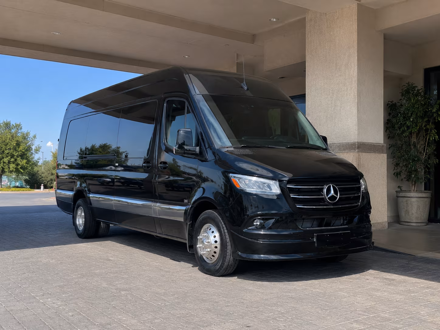 find the perfect transportation for your next private event 3