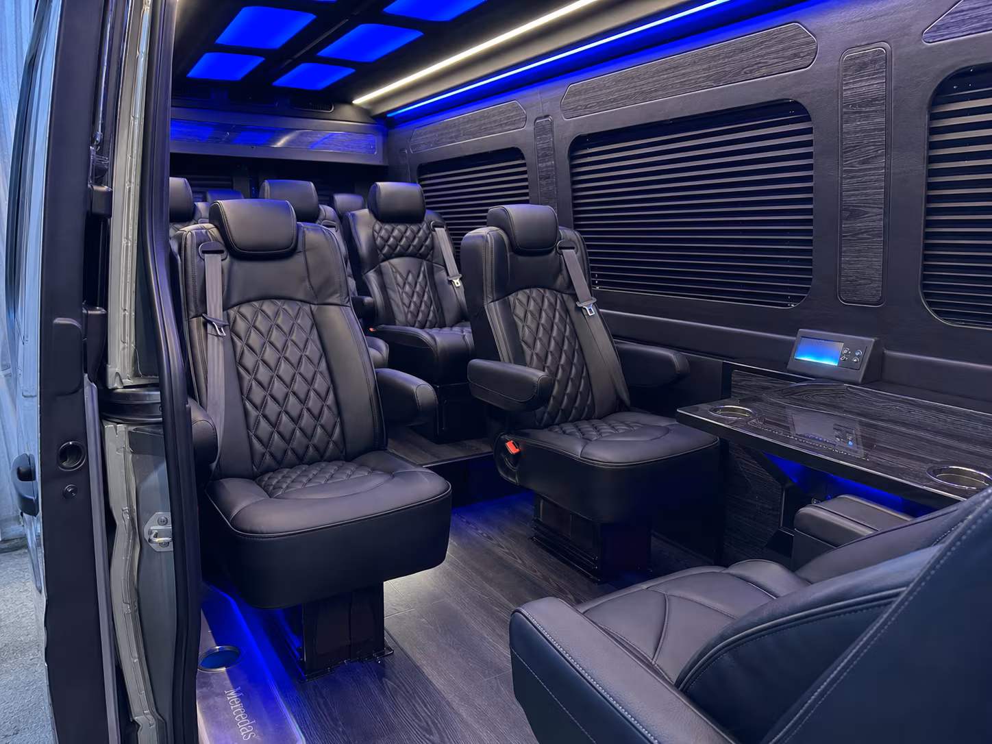 rialto 8 passenger sprinter van inside
